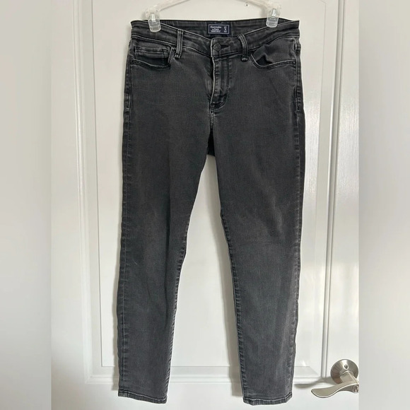 Abercrombie & Fitch Harper Low Rise Ankle Jeans Black Size 27 - Picture 1 of 9
